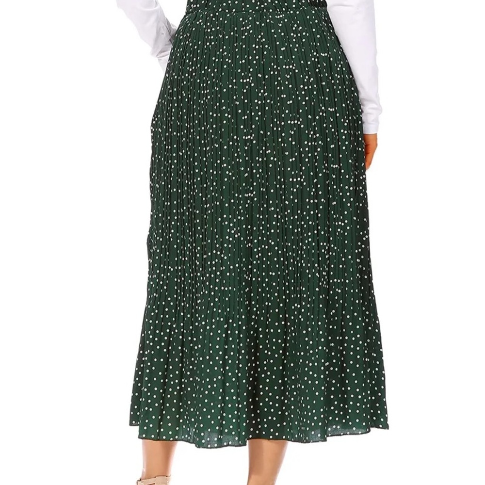 Chic Green Polka Dot Midi Skirt